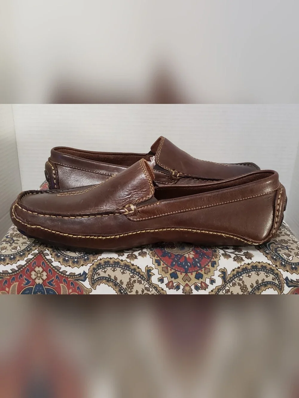 Clarks Mens Size 9M Penny Loafers Brown Leather Driving Mocs Shoes England